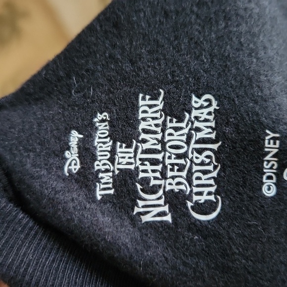 NWT!! Tim Burtons nightmare sweatshirt - Picture 5 of 6